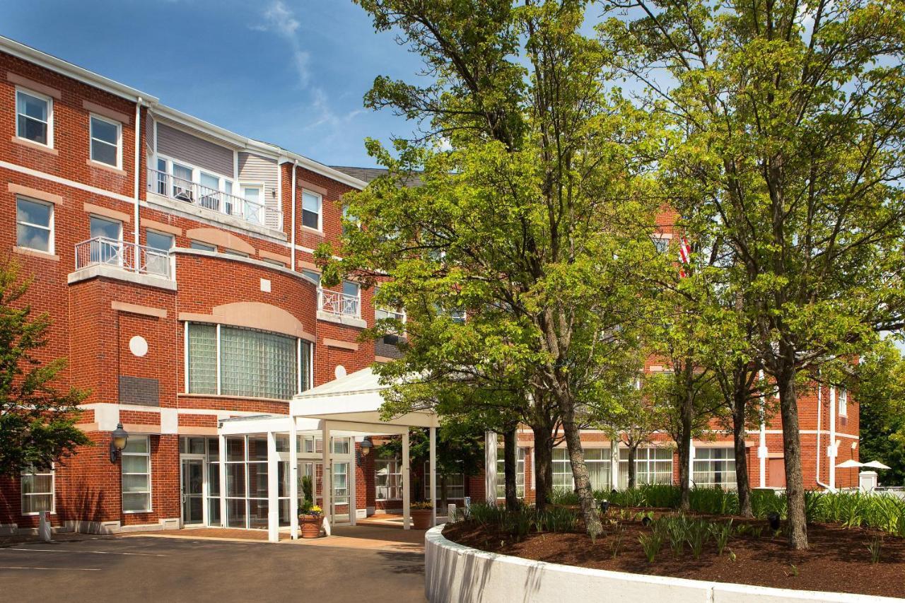 Sheraton Portsmouth Harborside Hotel Exterior photo